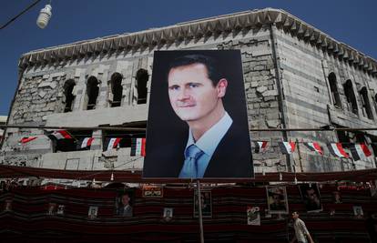 Osam godina od početka rata, Assad drži da je sačuvao vlast