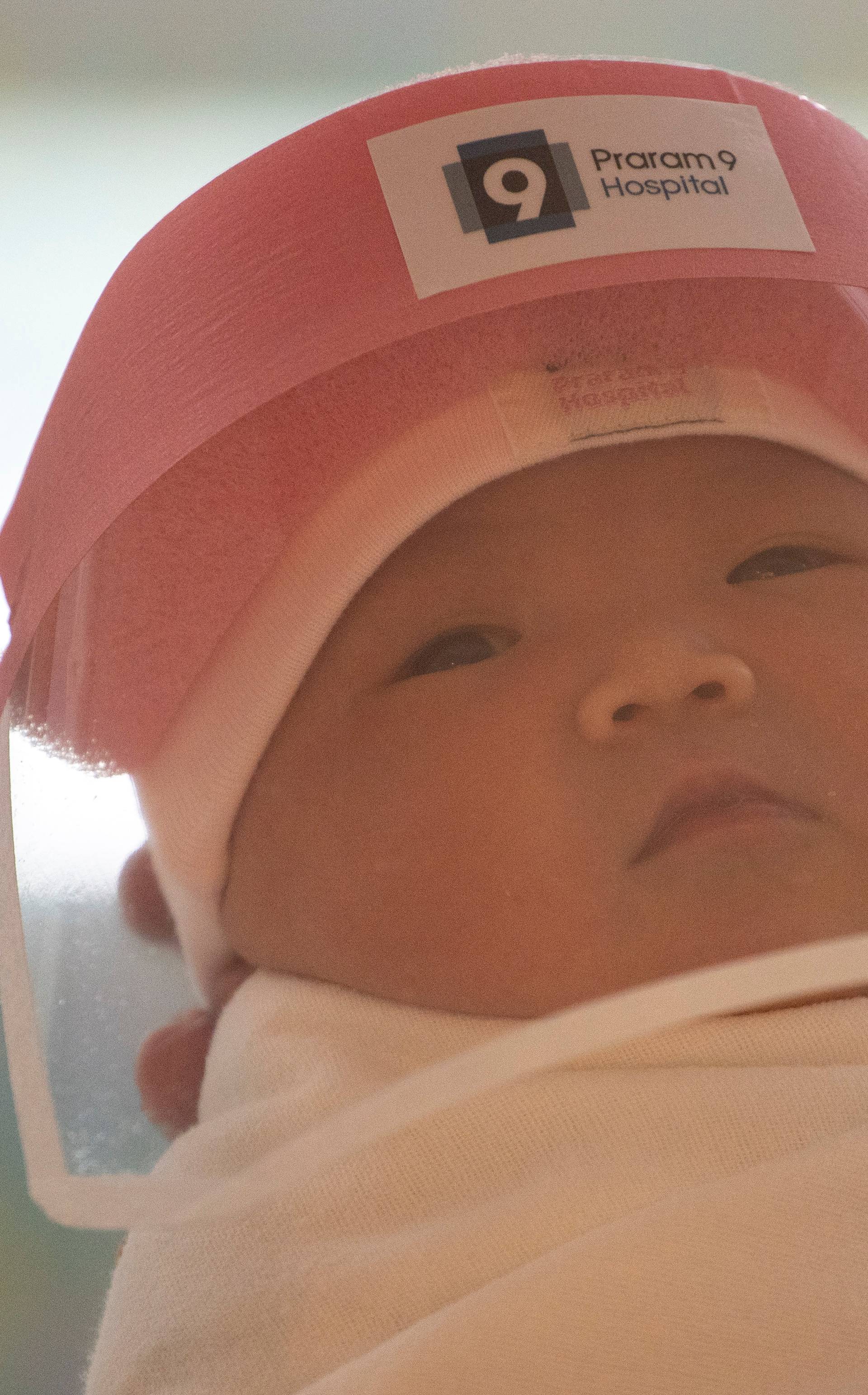 Tajland: Novorođene bebe dobile vizire i raznježile svijet