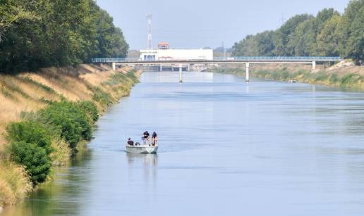 FOTO Ovo je zabranjeno mjesto za kupanje u Dravi: Muškarac skočio u rijeku i nije izronio