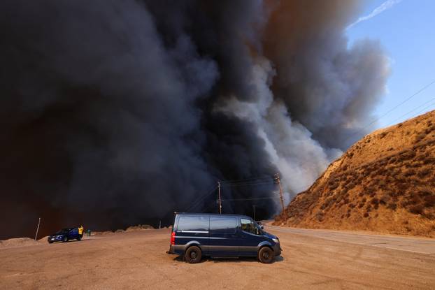 Hughes Fire, near Castaic Lake