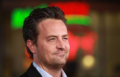 Glumac Matthew Perry neće doći na okupljanje 'Prijatelja' 