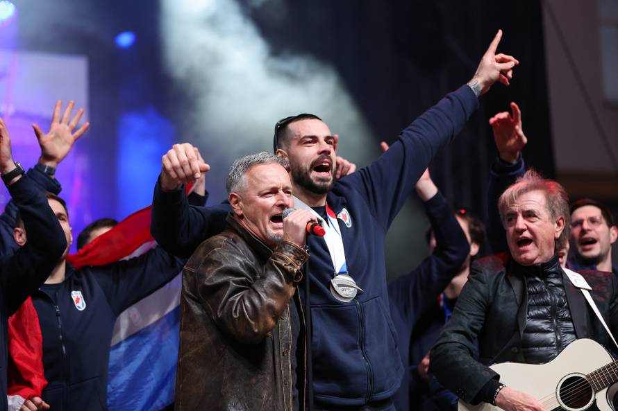 Zagreb: Marko Perković Thompson nastupio na svečanom dočeku hrvatske rukometne reprezentacije