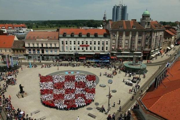 FOTO Čak 25 godina milenijskih fotografija: Pogledajte ova remek-djela Šime Strikomana