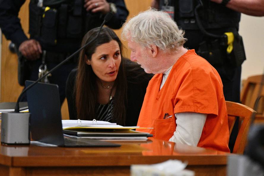 Actor Timothy Busfield pre-detention hearing in Albuquerque