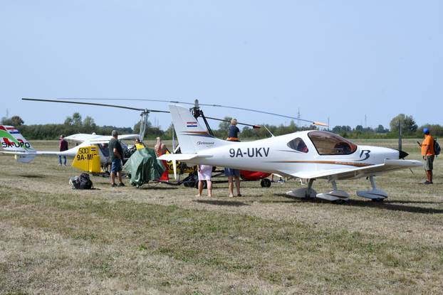 Aeromiting Sisak 2024. memorijalni aeromiting Marijan Celjak