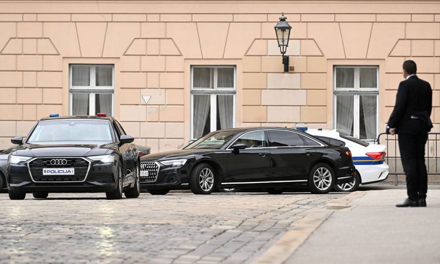 Zagreb: Dolazak na sjednicu Vijeća za nacionalnu sigurnost i Vijeća za obranu