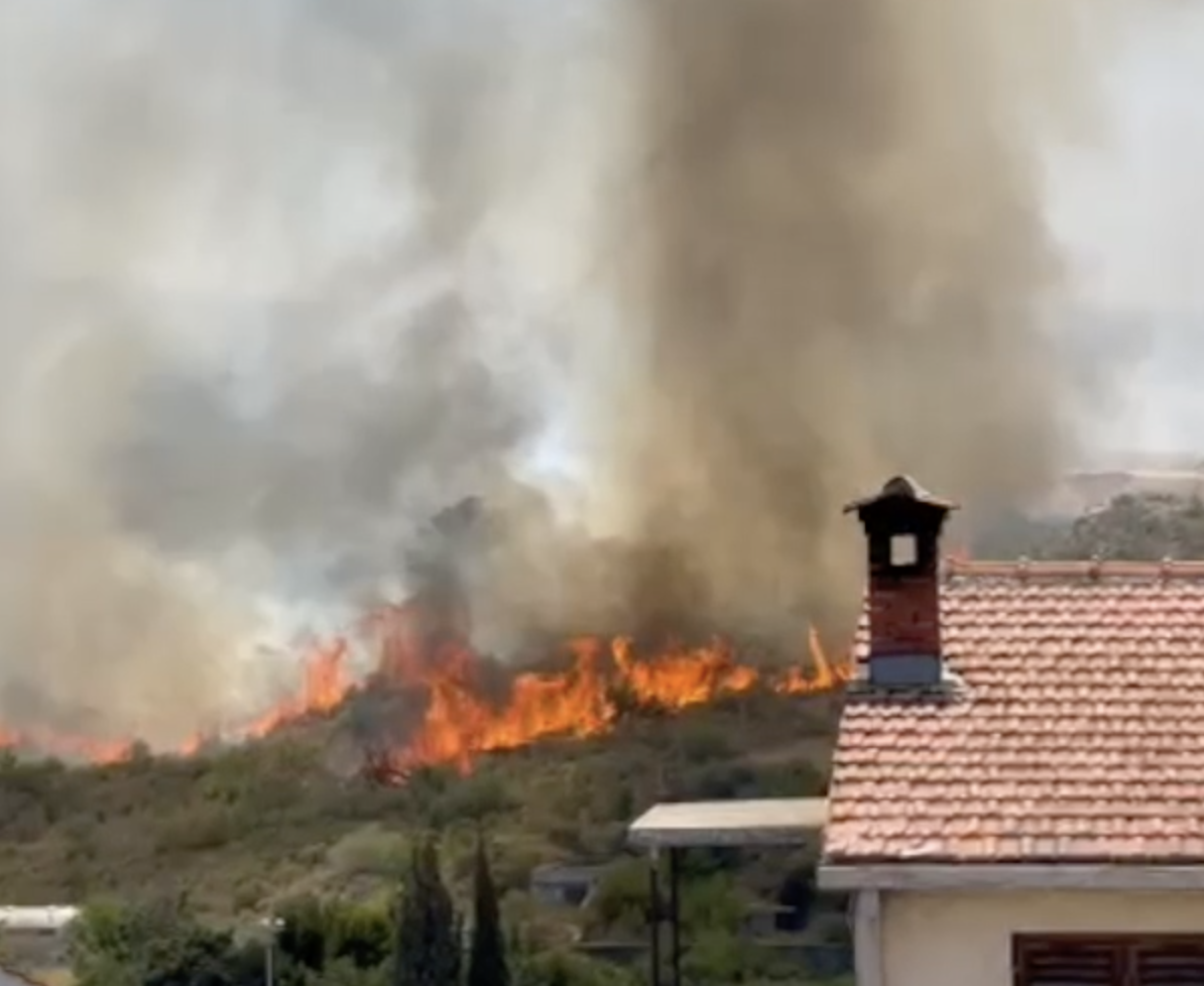 VIDEO Požar u Splitu: 'Situacija je puno bolja, ali je požar i dalje aktivan. Radimo na sanaciji'