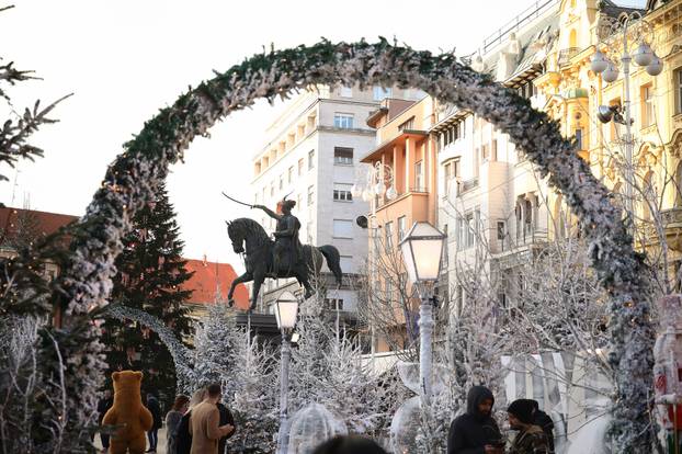 Zagreb: Advent u centru grada tijekom dana