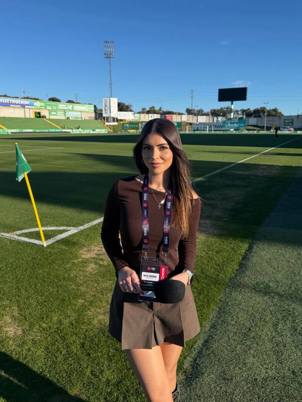 FOTO Rad, disciplina i par fotki koje 'otkriju previše'! Španjolka je zvijezda niželigaških terena