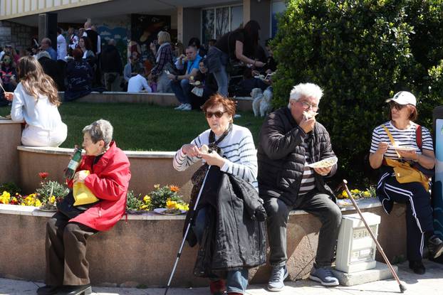 Šibenik: Podjela hrane na uskršnji ponedjeljak
