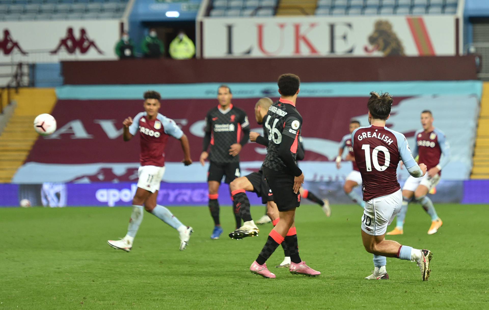 Premier League - Aston Villa v Liverpool