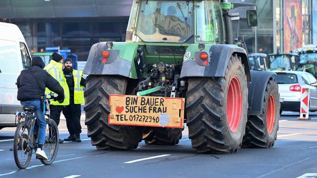 Njema?ka: Prosvjed poljoprivrednika
