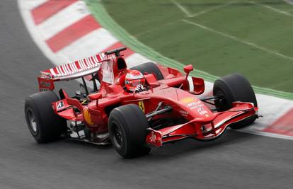 Opet će grmjeti veličanstveni bolid: Schumi vozi očev Ferrari