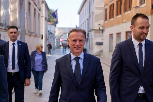 Zadar: Predsjednik Hrvatskog sabora Gordan Jandroković obišao je manifestaciju pod nazivom „Pijat na Pijaci“ 