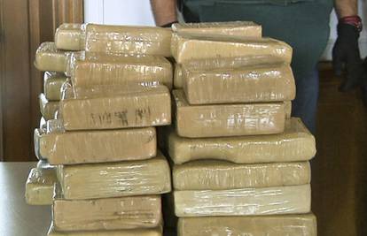 Hrvata, konobara na kruzeru, uhitili s čak 15,3 kg kokaina