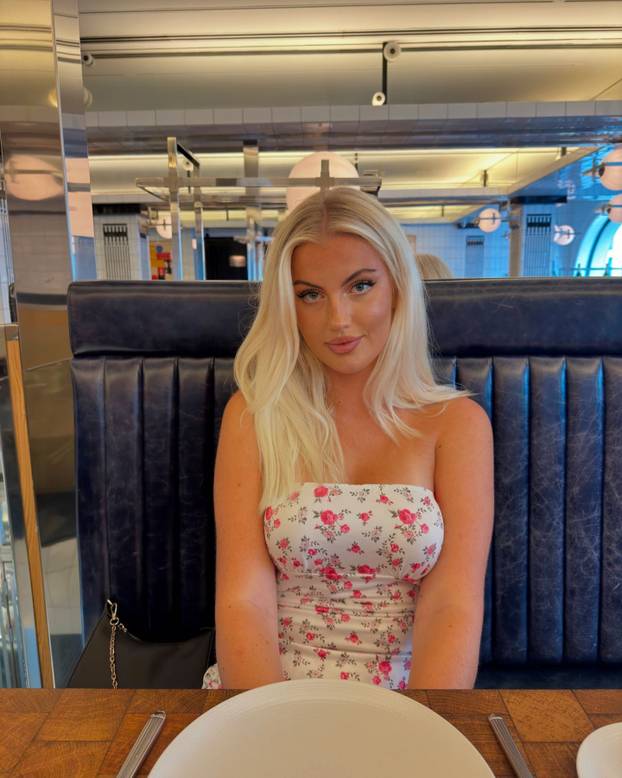 FOTO Želi spavati s igračima iz svake momčadi Premiershipa i već je počela: 'Sami se javljaju'