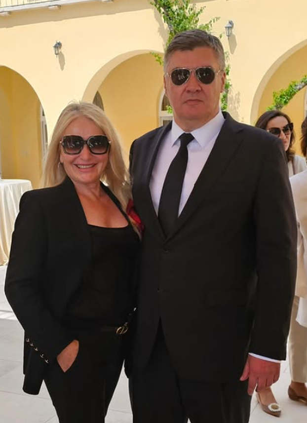 FOTO Predstavlja se kao grofica, bila na inauguracji: 'U uređenim zemljama ona bi bila u zatvoru'