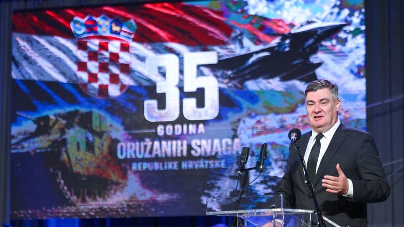 Milanović o Vučiću: ‘Plaši narod pričama o napadu Hrvatske, to je komično i uznemirujuće’