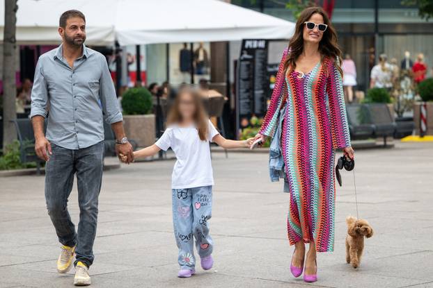 Zagreb: Maja Cvjetković s obitelji na špici 