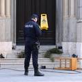 Uhi&cacute;en vandal koji je bacao stolce na pravoslavnu crkvu
