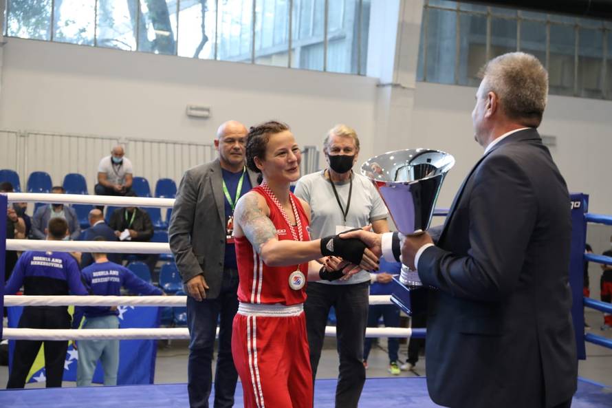 'Prošla sam puno toga, a sad prvi put imam sve u životu i mogu ispisati povijest boksa'