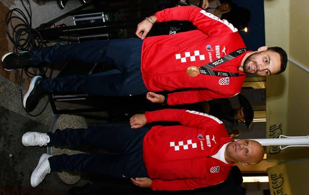 FOTO Pogledajte svečani doček Veočića nakon osvajanja bronce na Svjetskom prvenstvu u boksu