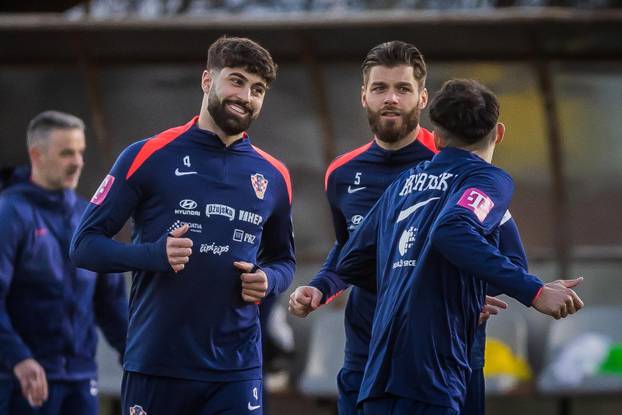 Trening hrvatske nogometne reprezentacije na splitskom Poljudu