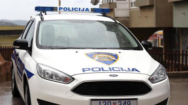 Motociklist se sudario s autom kod Dubrovnika, poginuo je...