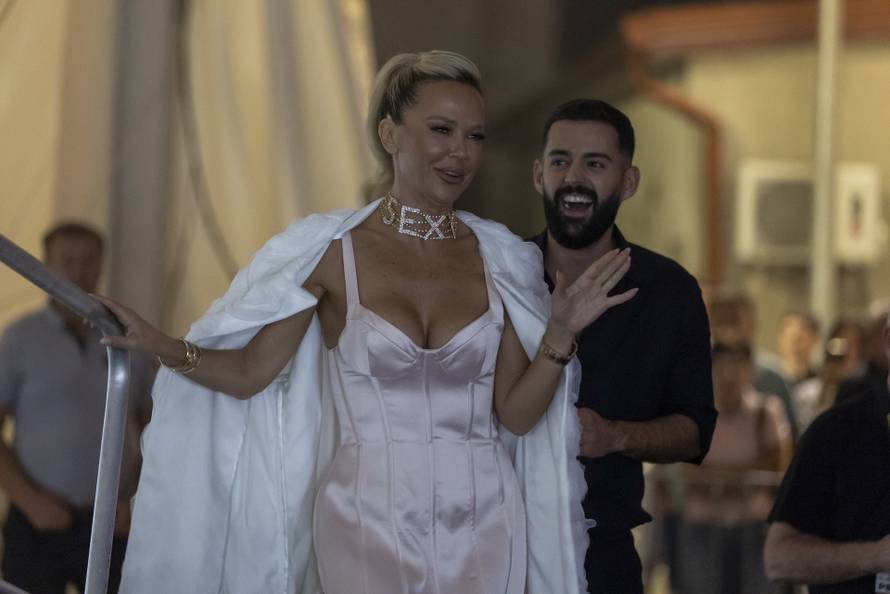 Vinkovci: Koncert Maje Šuput na 60. Vinkovačkim jesenima