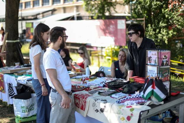 Zagreb: Pripreme za Trnjanske kresove