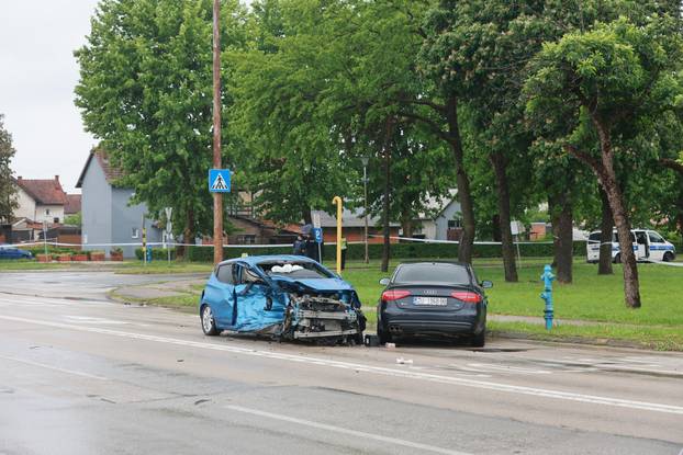 Teška nesreća u Županji, sudarila se tri vozila, jedna osoba poginula