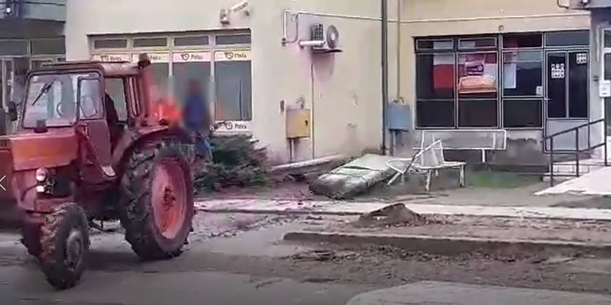 VIDEO Traktorom srušili spomen ploču partizanima, policija je objavila detalje o počiniteljima