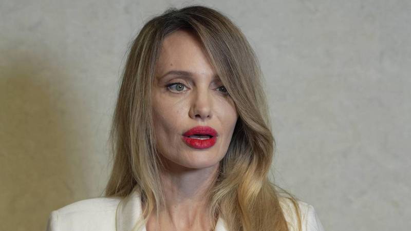Angelina Jolie šokirala je svojim izgledom: 'Što joj je s licem?'