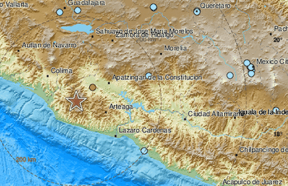 Snažan potres magnitude 7,5 po Richteru pogodio je Meksiko