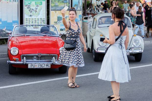 Manifestacija RetroOpatija
