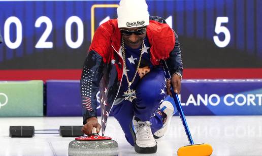Snoop Dog glavna je zvijezda na Zimskim olimpijskim igrama: Pogledajte kako mu ide curling