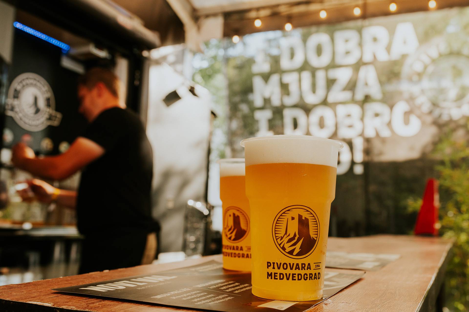 I dobra mjuza i dobro pivo