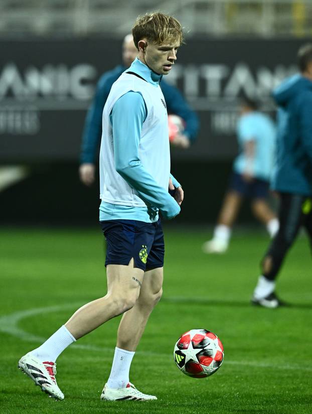 Belek: Igrači Dinama odradili prvi trening u Turskoj