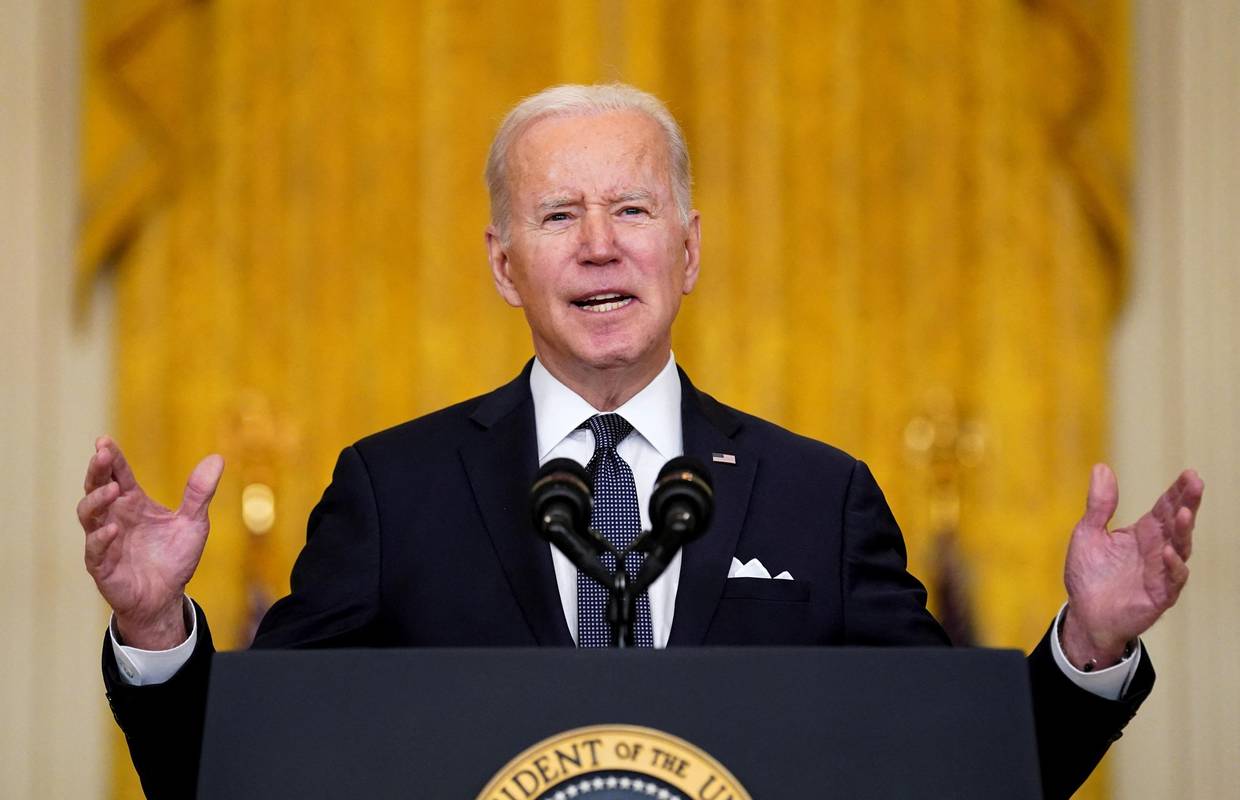 Iz minute u minutu: Biden tvrdi da Rusi traže izliku za napad: 'Putin želi napasti Ukrajinu'