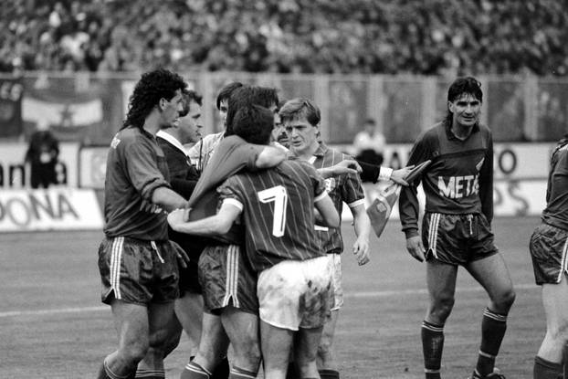 Zagreb: Savezna liga Jugoslavije, Dinamo - Borac, 7.4.1990.