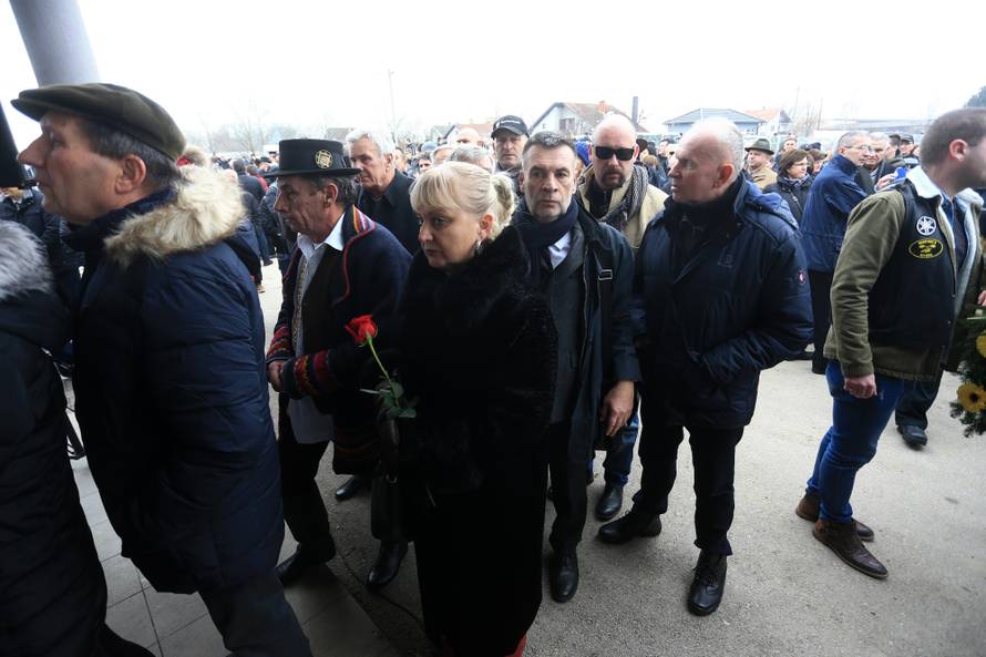 Donja Mahala: Posljednji ispraÄaj Ive GregureviÄa uz obitelj, prijatelje i mjeÅ¡tane