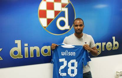 Dobrodošao u klub: Wilson je uzeo modri dres s brojem 28
