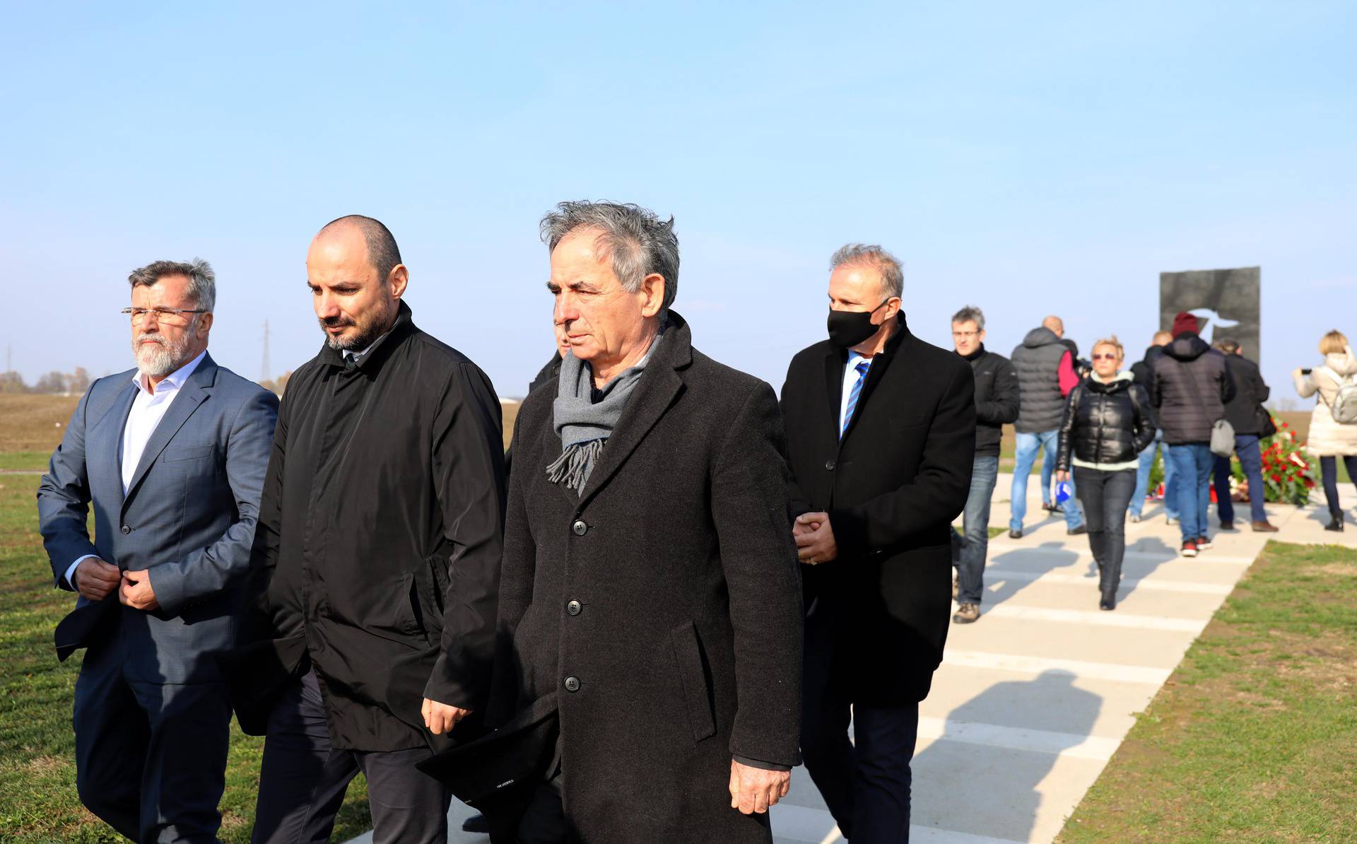 Predstavnici srpskih organizacija u RH  odali počast svim nestalim i ubijenim vukovarcima
