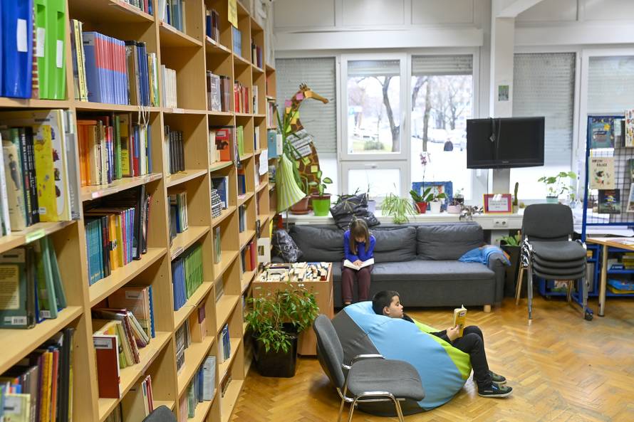 Zagreb: Knjižnica Osnovne skole Mladost