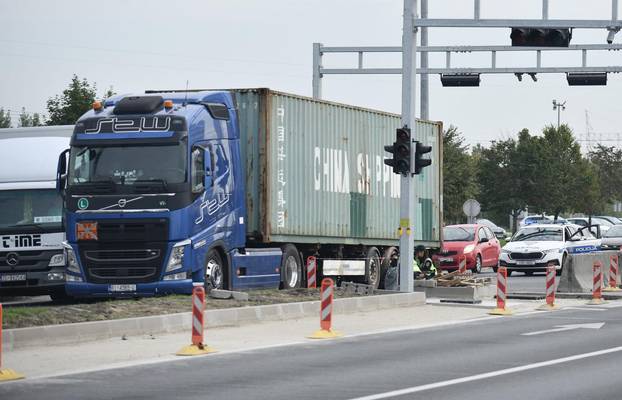 Zagreb: U prometnoj nesre&cacute;i poginula je pje&scaron;akinja