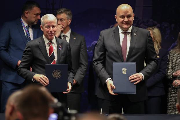 Dubrovnik: U sklopu Inicijative triju mora potpisan sporazum u području energetike, prometa, tehnologije, financija i porezne politike