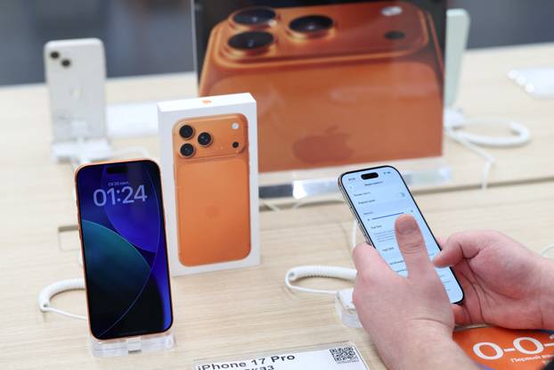 New iPhone 17 demonstrated in Moscow store ahead of sales launch in Russia