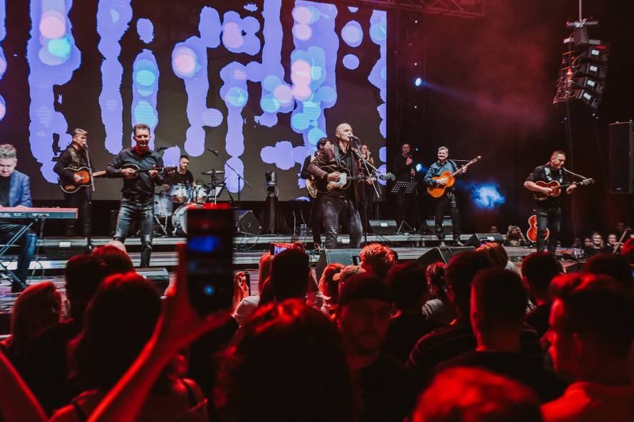 Gazde pokrenuli nagradnu igru: 'Tko nas raznježi pjevajući 'Trešnju' dobit će koncert...'