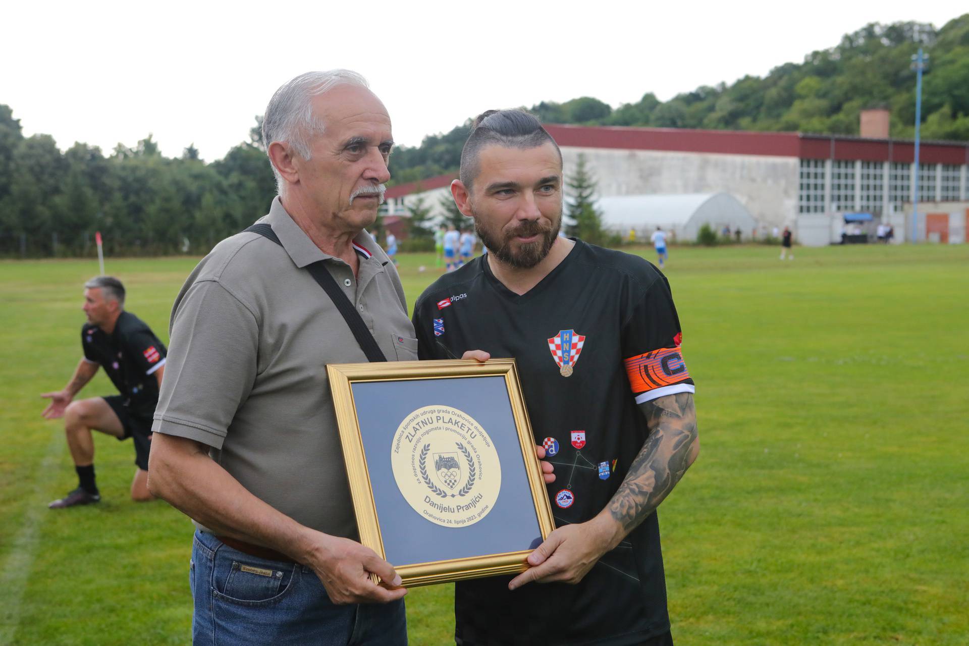 U Orahovici održana oproštajna nogometna utakmica Danijela Pranjića