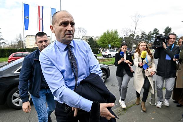 Zagreb: Okupljanje uzvanika uoči 20. Općeg sabora HDZ-a u KD Vatroslav Lisinski